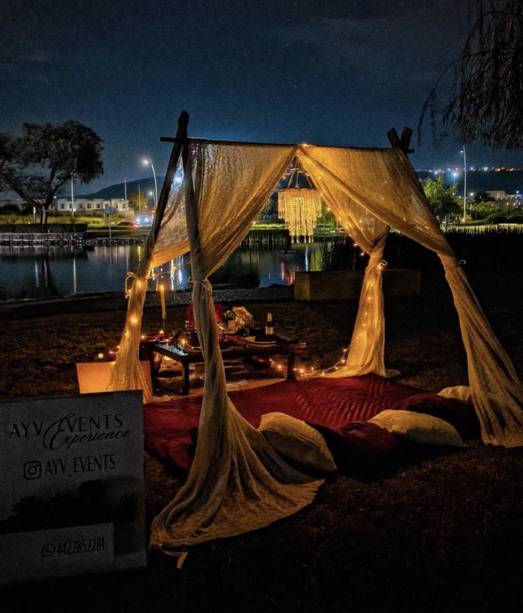 Deluxe Date: picnic romántico con teepee iluminado para fechas especiales en Metepec — AYV Proposals