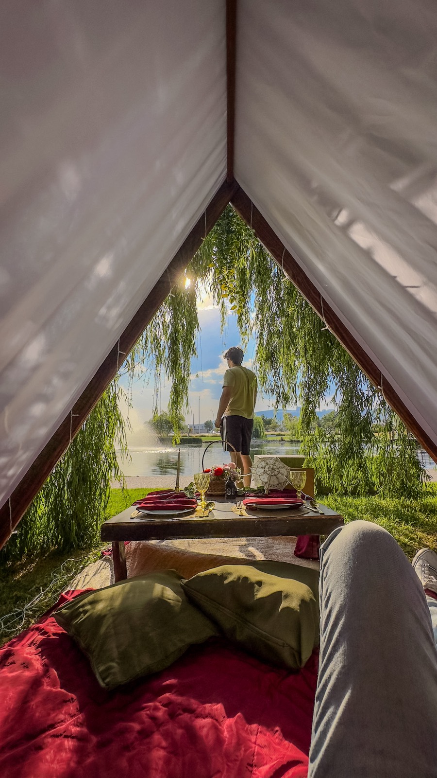 Romantic Date: picnic romántico con teepee iluminado para citas y aniversarios en Querétaro — AYV Proposals