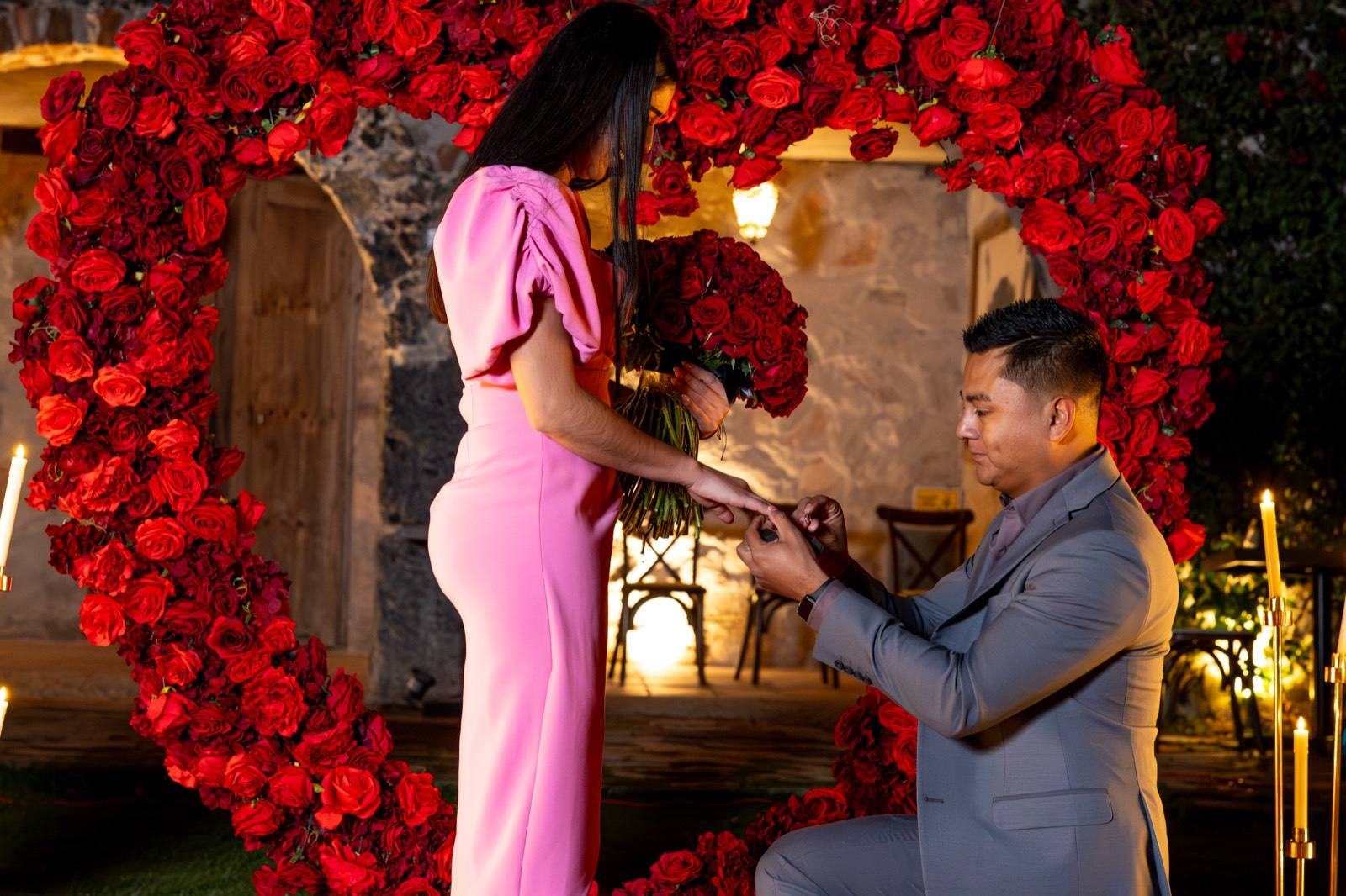 Pedida de matrimonio montada por AYV Proposals en Querétaro